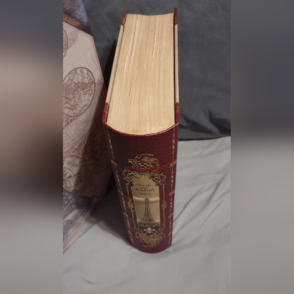 Covert book safe set of 2 faux books (hollow) by punch studio french collection - Picture 4 of 16